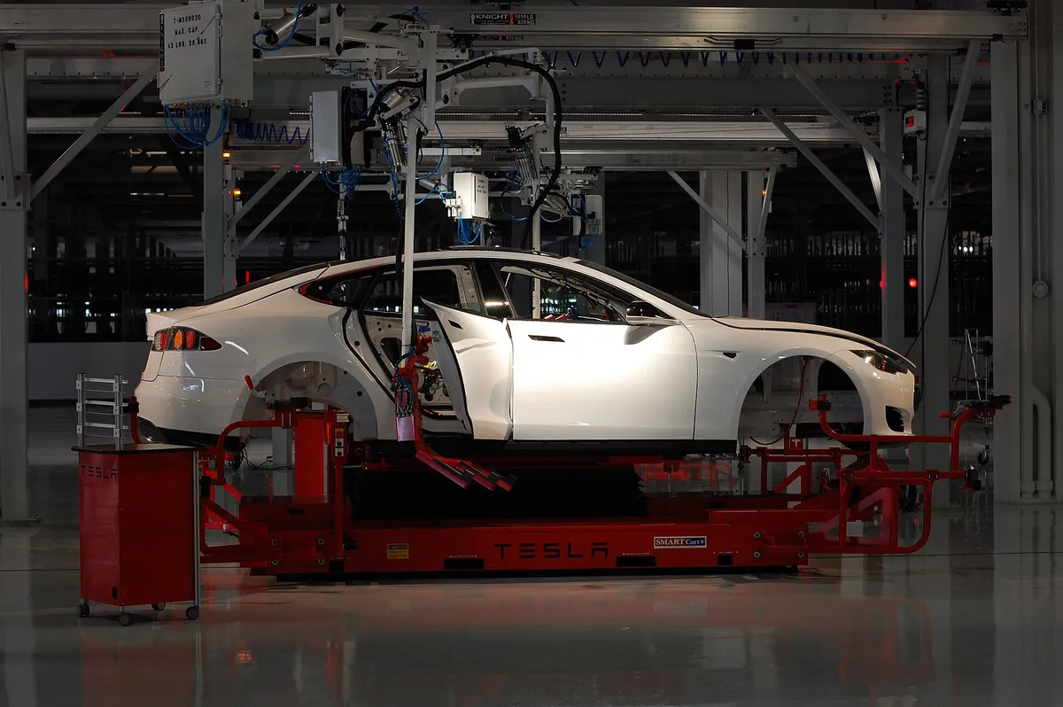 Een Tesla-winkel en afleverlocatie